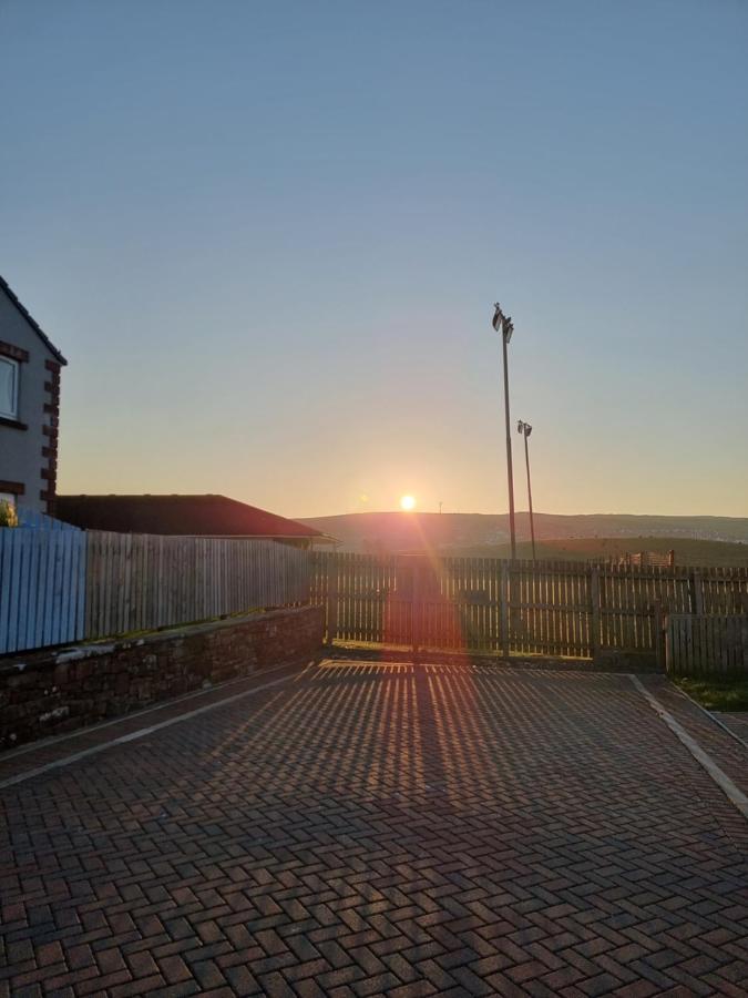 Impeccable Beachfront 2-Bed Cottage In St Bees Extérieur photo